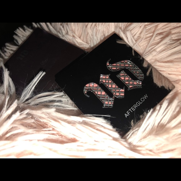 Urban Decay Other - BNIB URBAN DECAY BLUSH Urban Decay Other - BNIB URBAN DECAY BLUSH